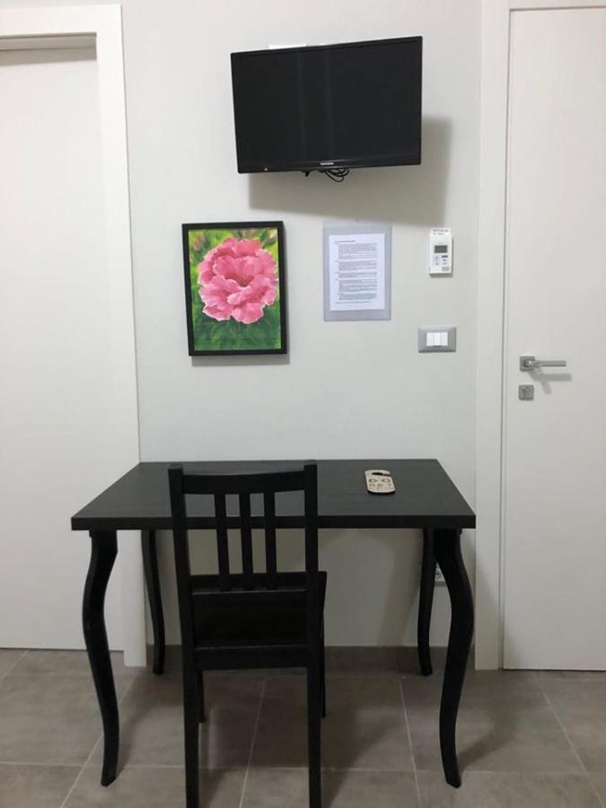 La Dama Room&Breakfast Russi Luaran gambar