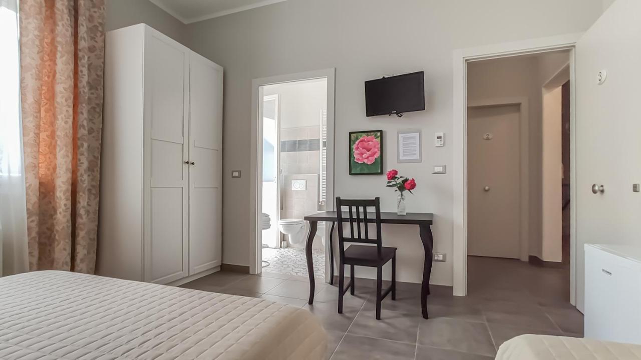 La Dama Room&Breakfast Russi Luaran gambar