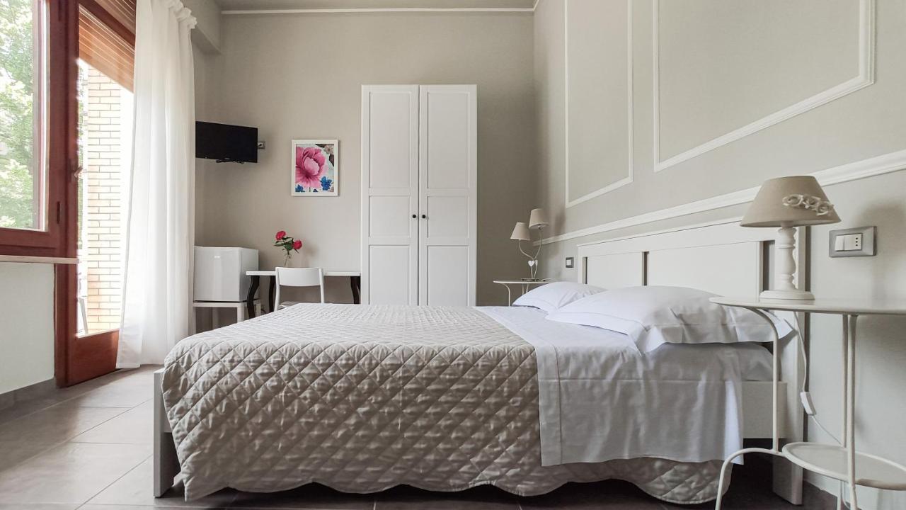 La Dama Room&Breakfast Russi Luaran gambar